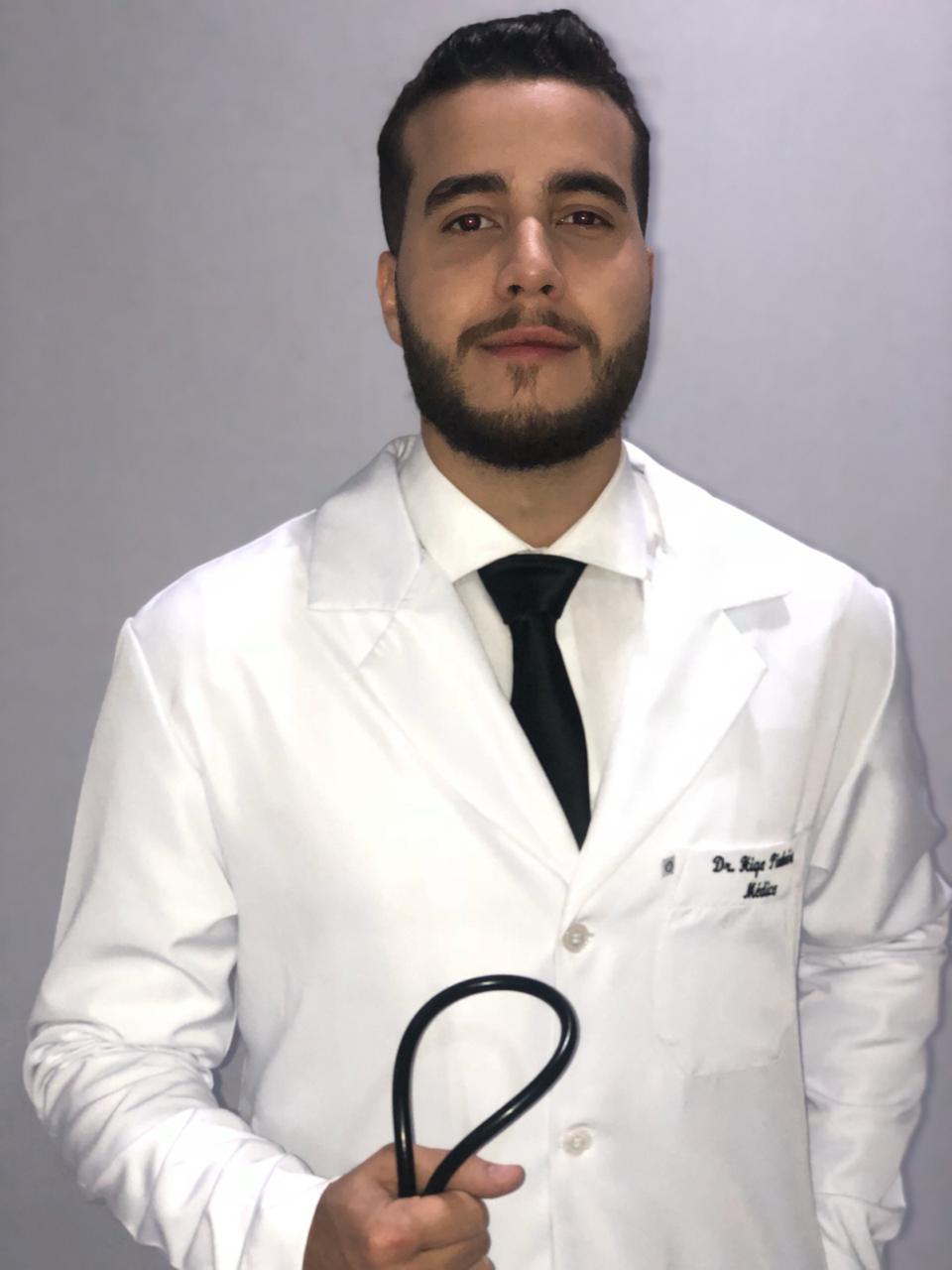 Higo Vieira Pinheiro - Médico clínico geral