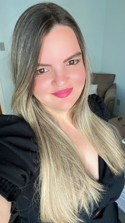 Yane Costa Oliveira